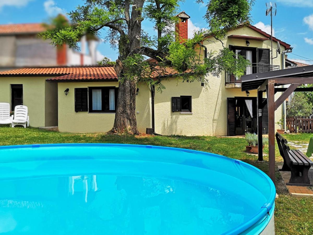 Holiday Home Sara - Prc136 By Interhome Πόρετς Εξωτερικό φωτογραφία